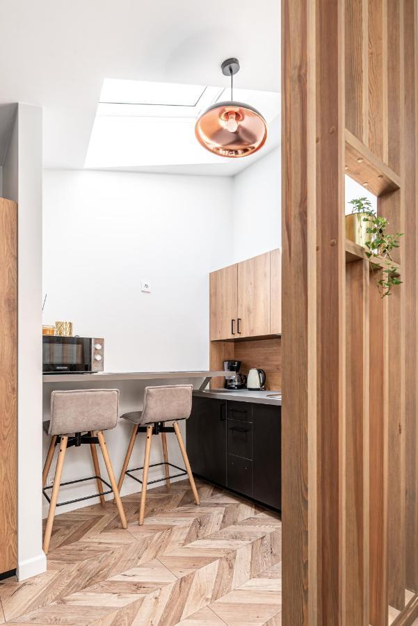 Sun Lighted Cathedral Square Studio Apartment วิลนีอุส ภายนอก รูปภาพ